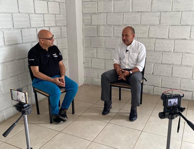 Luis Alberto Giraldo Luis Alberto Giraldo