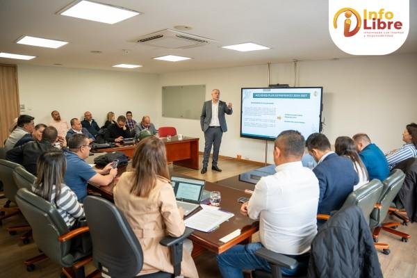 HPUNWYEJXR_20250903165700 Licorera de Caldas