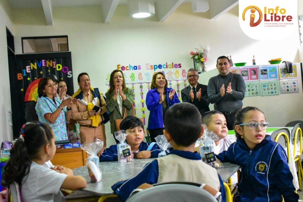 escritorios reciclables