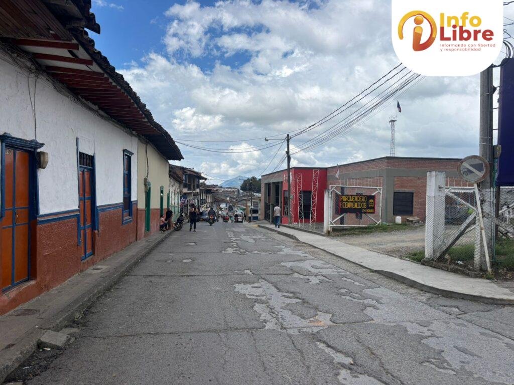 CARRERA-6-CALLES-10-Y-11-SALAMINA-OBRA-3-1024x768 Salamina